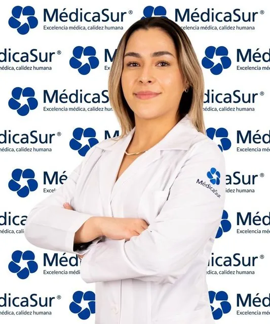 1.	Dra. Anabeli Ruiz Román Médica Sur Copyright